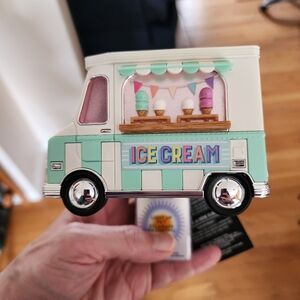 Ice Cream Truck Wallflower Plug-In